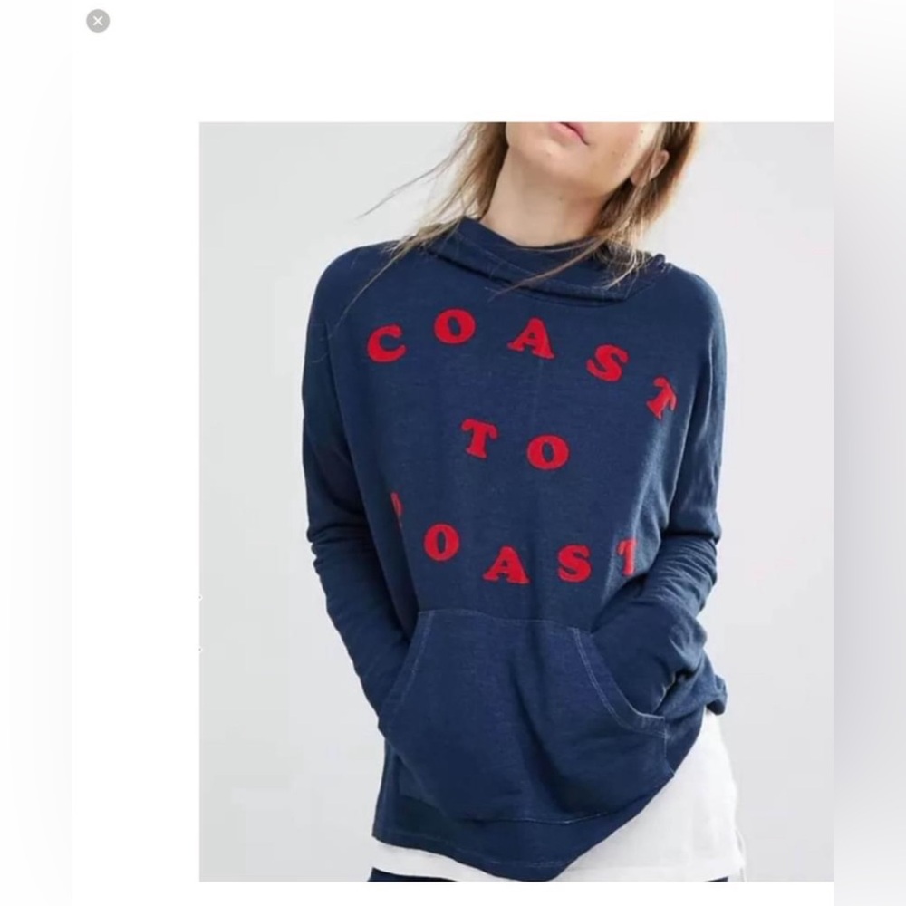 Navy blue SUNDRY coast to coast hoodie. Retails for $98 size 0 gently used.